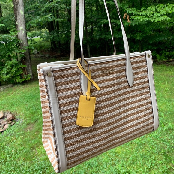 Authentic KATE SPADE Leather/stripe thick canvas zip top closure tote with charm - Picture 8 of 12